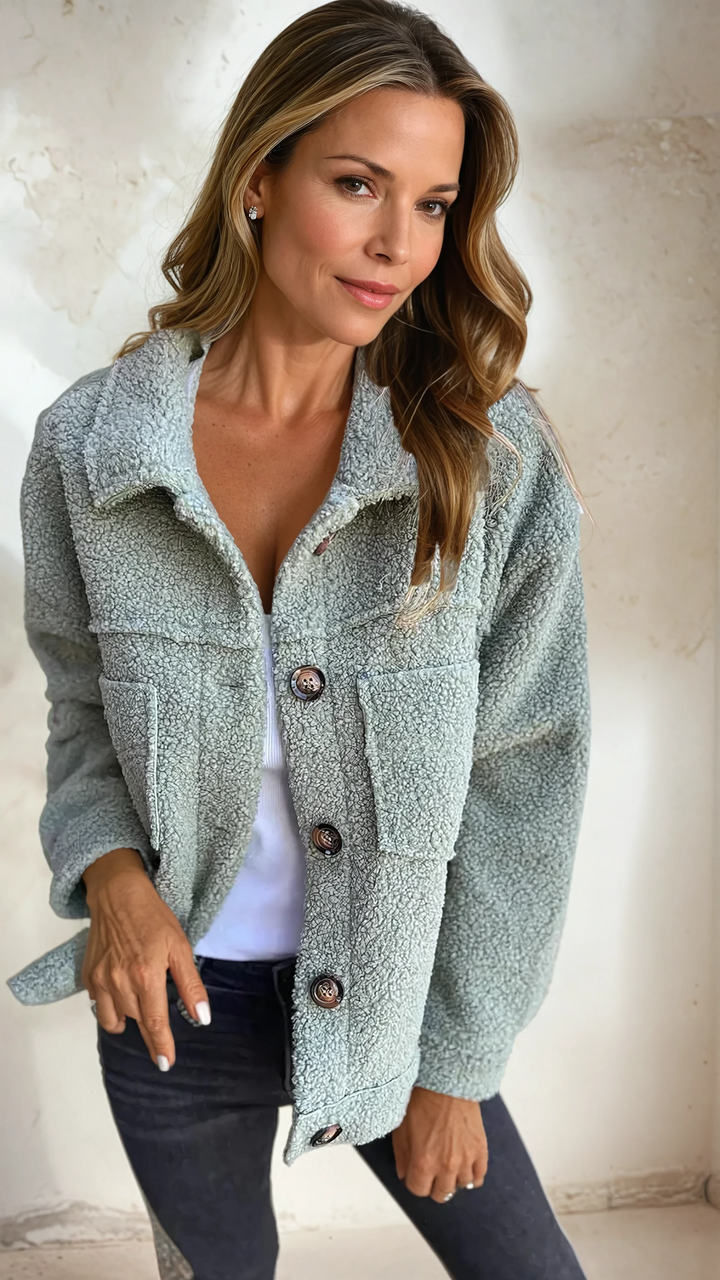 Mira | Short Cozy Coat