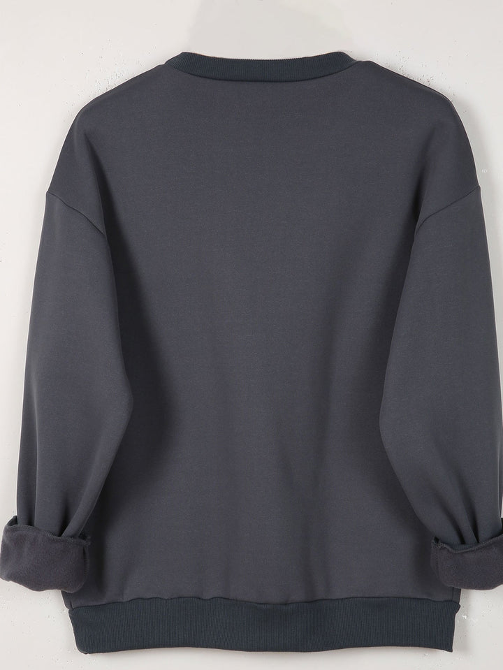 ZOEY – DOUBLE HEART GRAPHIC SWEATSHIRT
