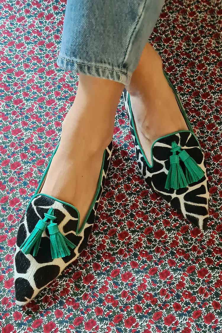 POINTED LOAFERS