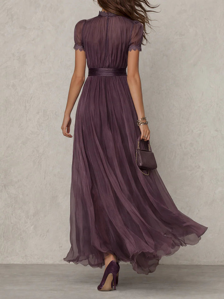 Marie | Long purple dress with keyhole neckline