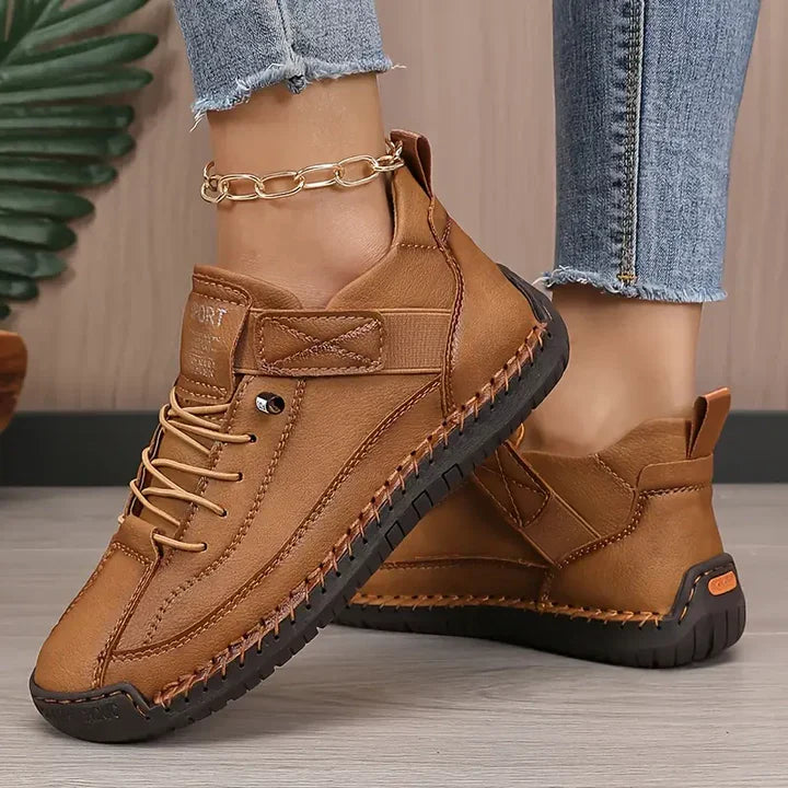 LEONA – BLACK CASUAL COMFORT WALKING SHOES