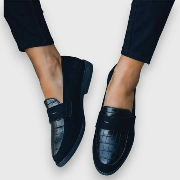 Evi™ | Unique Moccasins with Character